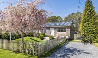 93 Mulford Ln, Amagansett, NY 11930