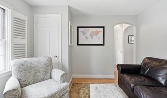 26 Westbrook Rd, Worcester, MA 01602