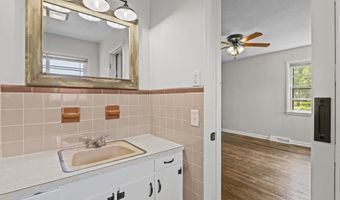 226 Mitchell St, Batesburg, SC 29006