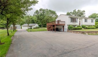 422 Buxton St, North Smithfield, RI 02896