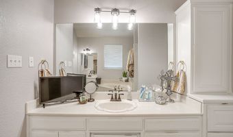 162 Lakeview Dr, Aledo, TX 76008