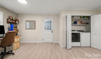 1203 Flintshire Dr, Albemarle, NC 28001