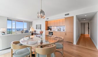 383 Kalaimoku St 1916, Honolulu, HI 96815