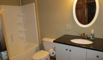 220 Lantern Ridge Ct, Alpharetta, GA 30009