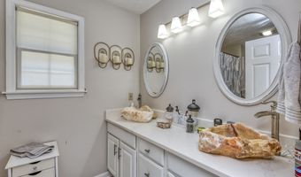 17031 Sedona Dr, Abingdon, VA 24211