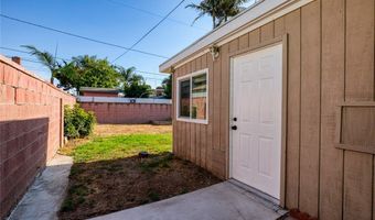 2118 W Crestwood Ln, Anaheim, CA 92804