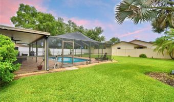 902 CRESTVIEW Dr, Auburndale, FL 33823
