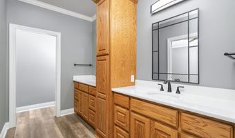3 Ideal Ln, Hot Springs Village, AR 71909