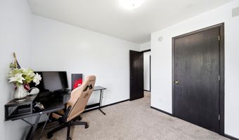 240 E Park Dr, Auburn, KS 66402