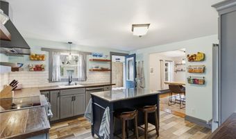 29 Harvest Dr, Coventry, RI 02816