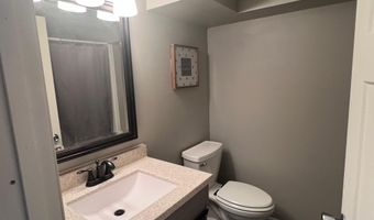 902 N Penn St, Aberdeen, SD 57401