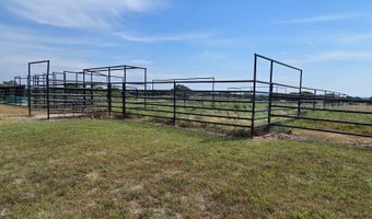 568 Woodford Rd, Ardmore, OK 73401