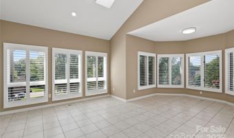 71 Portobello Rd, Arden, NC 28704