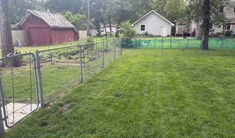 917 9th St, Aurora, NE 68818