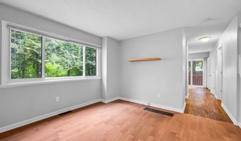 506 King St APT 11, Bristol, CT 06010