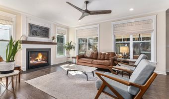 6217 S Trailwoods Dr, Ann Arbor, MI 48103