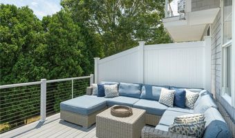 100 Algonquin Rd 13, Narragansett, RI 02882
