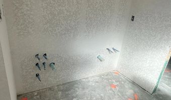 107 Peeps Ct, Adkins, TX 78101