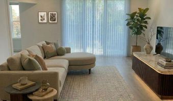 43527 MOOREFIELD Blvd, Ashburn, VA 20148