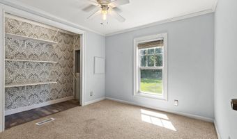 513 Pauline Dr, Bonneau, SC 29431
