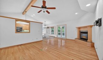 3 Matney Ln, Bella Vista, AR 72715