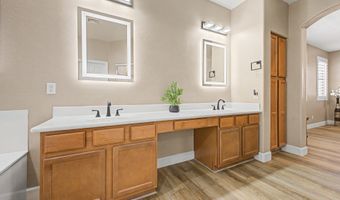 2540 E HAZELTINE Way, Chandler, AZ 85249
