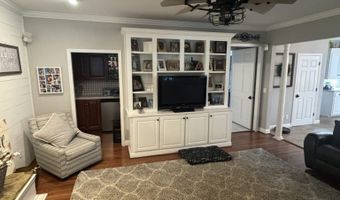 105 Willow Dr, Andalusia, AL 36421