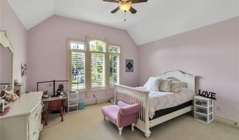 5007 Rockhaven Dr, Clarence, NY 14031