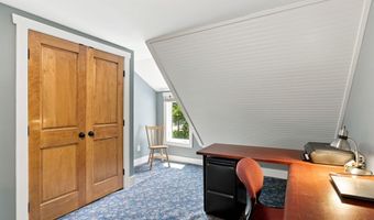 3235 Lakeview Dr, Allegan, MI 49010