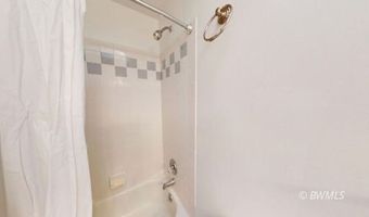 910 S Freedom Way, Big Water, UT 84741