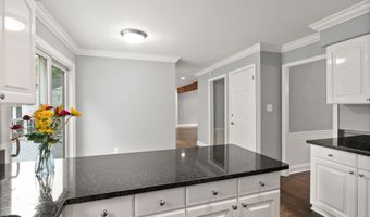 8470 NICOLE Ct, Annandale, VA 22003