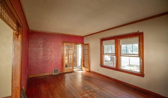 608 E Elm St, Algona, IA 50511