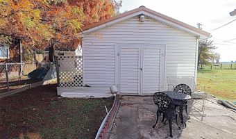 712 Duckett St, Advance, MO 63730