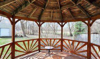 8588 Friendship Ln, Indianapolis, IN 46217