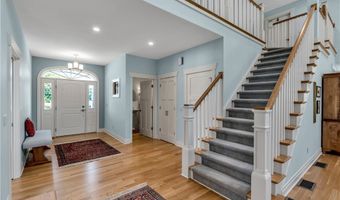 188 Reist St, Amherst, NY 14221