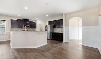 107 Walkabout Dr, Aberdeen, NC 28315