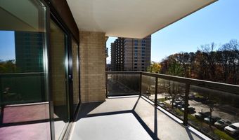 307 YOAKUM Pkwy 606, Alexandria, VA 22304