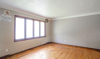 3327 Kinsey Ave, Des Moines, IA 50317