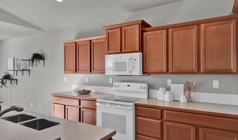 2828 Lucia Ct NW, Albany, OR 97321