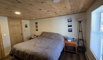 341 E Andover Rd, Andover, ME 04226