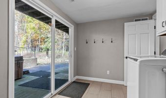 11 HILLTOP Ct, Appleton, WI 54914