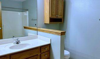 2511 Bristol Dr 204, Ames, IA 50010