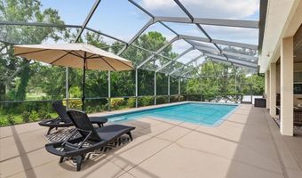 921 CLASSIC VIEW Dr, Auburndale, FL 33823