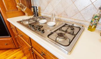 708 Town And Country Dr, Adel, GA 31620