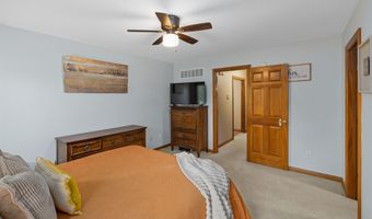 5383 Salmon Run, Auburn, IN 46706
