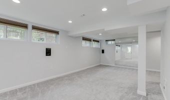400 CALVIN Ln, Rockville, MD 20851