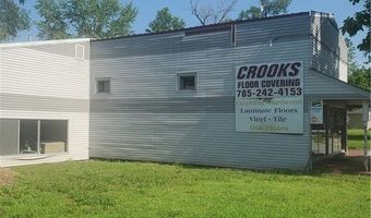 636 N Main St, Ottawa, KS 66067