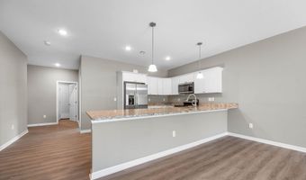 5281 N Toben Ct, Bel Aire, KS 67226