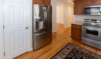 85 McVeagh Rd, Westbrook, CT 06498