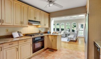 8108 BEECH TREE Rd, Bethesda, MD 20817